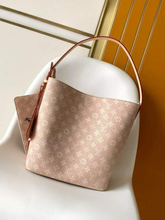 Picture of Louis Vuitton Handbags _SKUfw214921886fw